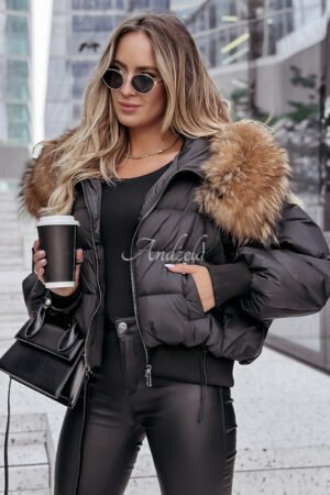 Mr. Freeze“ smėlio spalvos trumpa pūkinė striukė su kailiu