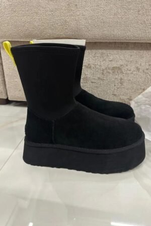 Ugg stiliaus batai