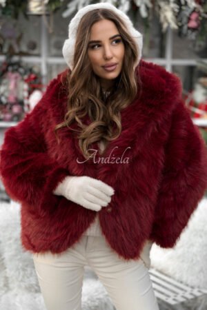 „Rainy Mood“ burgundiško stiliaus trumpas kailinukai