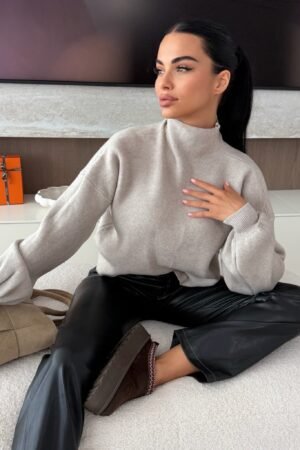 Cody“ ekru spalvos golfas